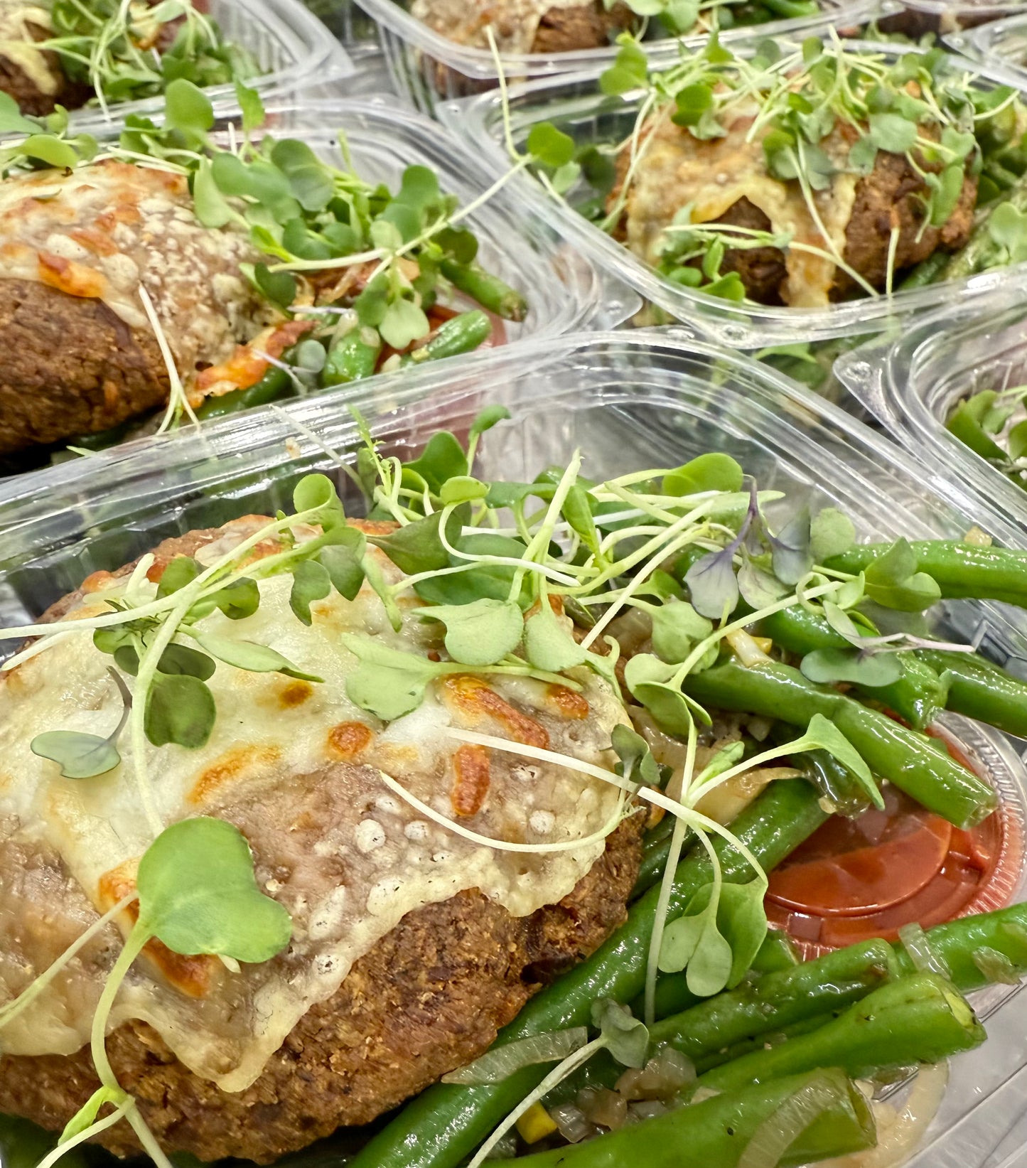 mushroom swiss burger with rainbow veggies and roasted garlic aioli