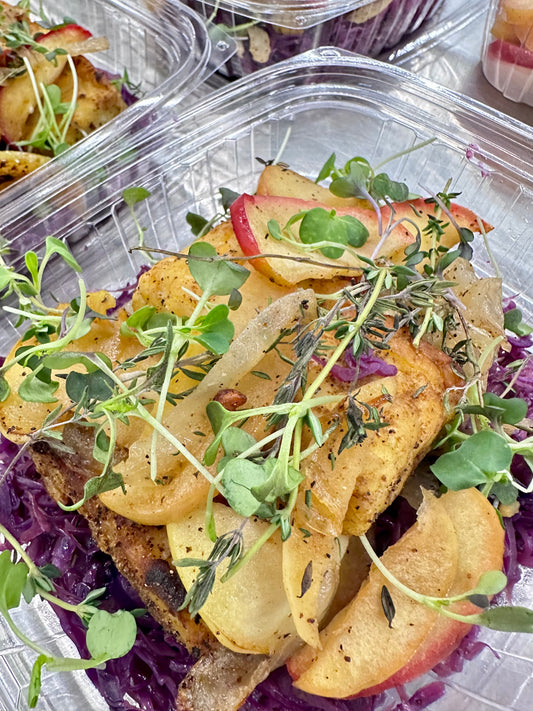 skillet tempeh with savory apples