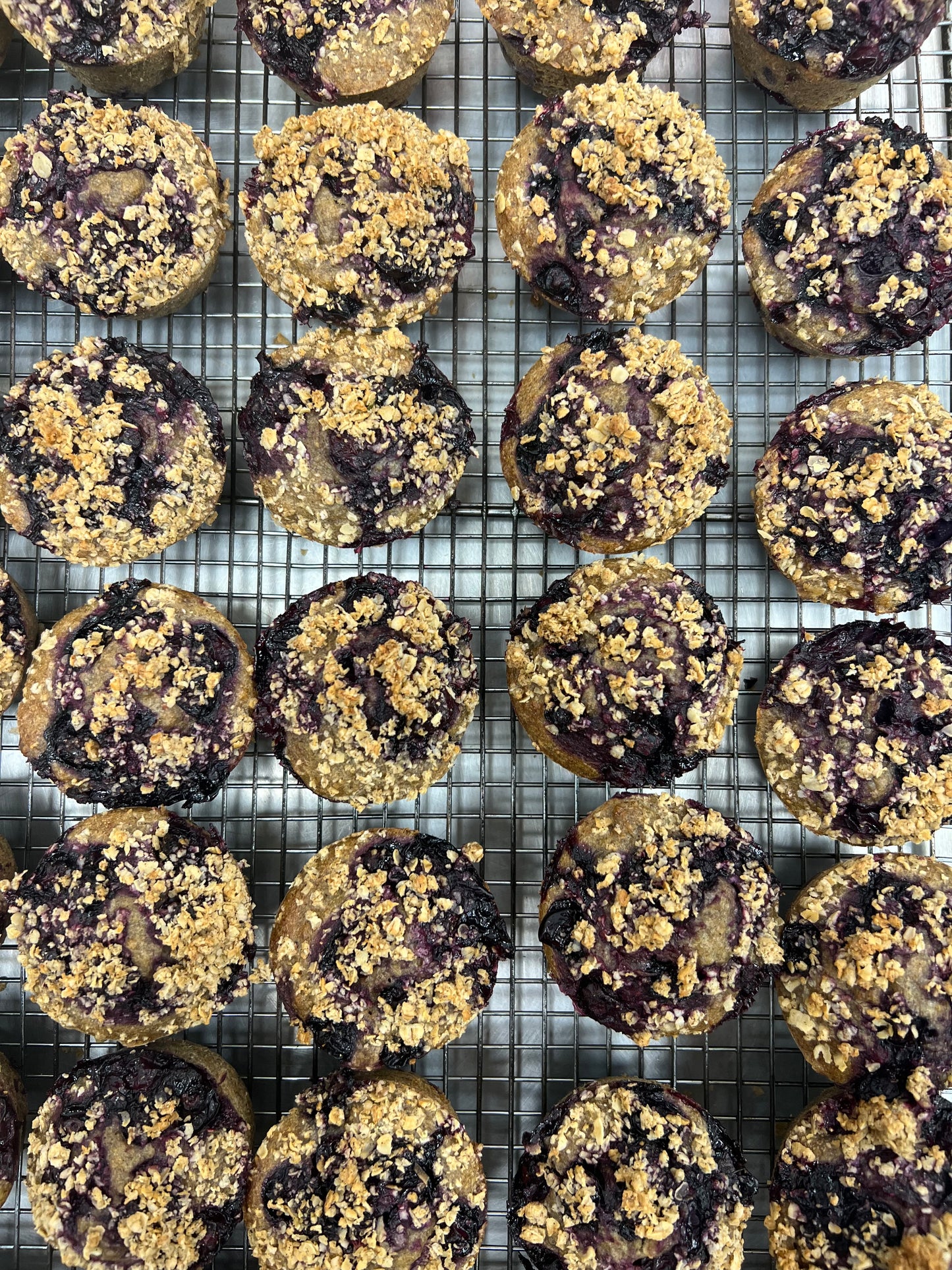 blueberry cardamom crumble muffins